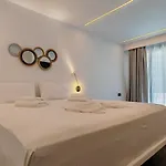 Rigas Lägenhetshotell Skopelos stad