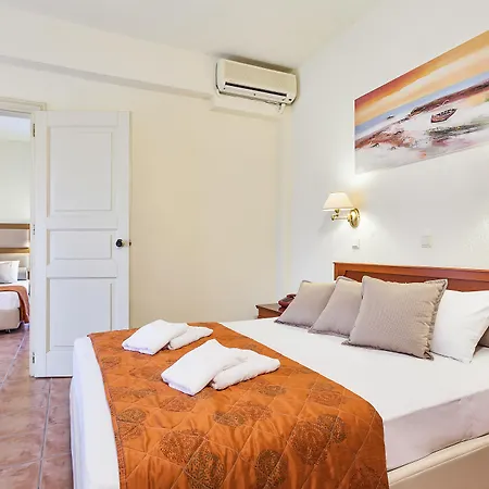 מלון דירות Rigas סקופלוס טאון