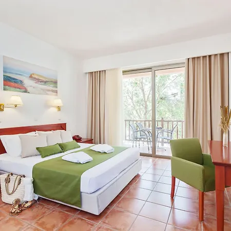 מלון דירות Rigas 3*