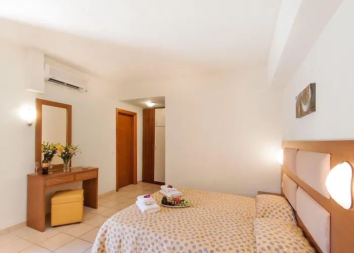 Rigas Aparthotel Skopelos Town